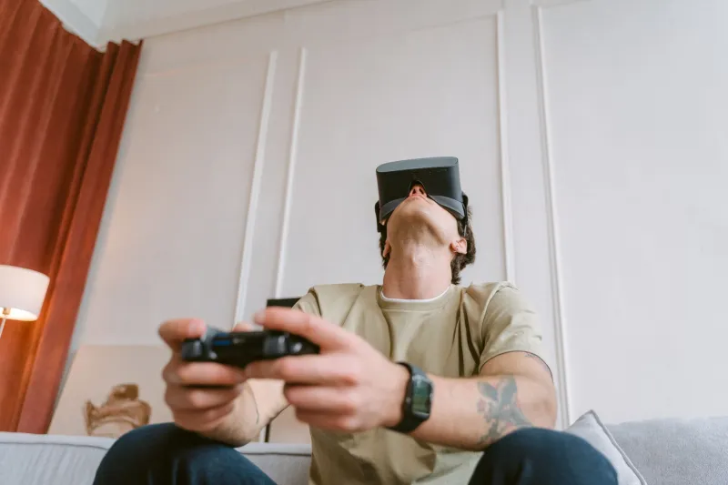 Paying More, Suffering Longer: The Dirty Secret of High-End VR Headset Comfort